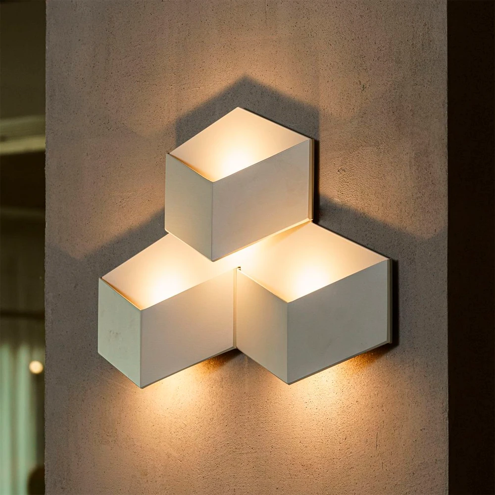 Бра Vibia FOLD SURFACE 4202 картинка №1